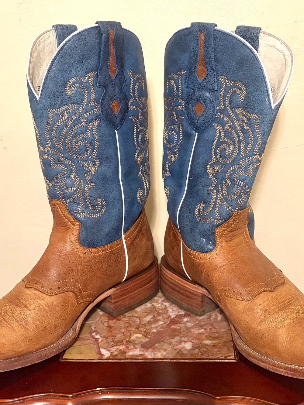 Title: J.B. Dillon Windmark JBR2004 Cowboy Boots Men’s 9.5 D Brown Blue Leather